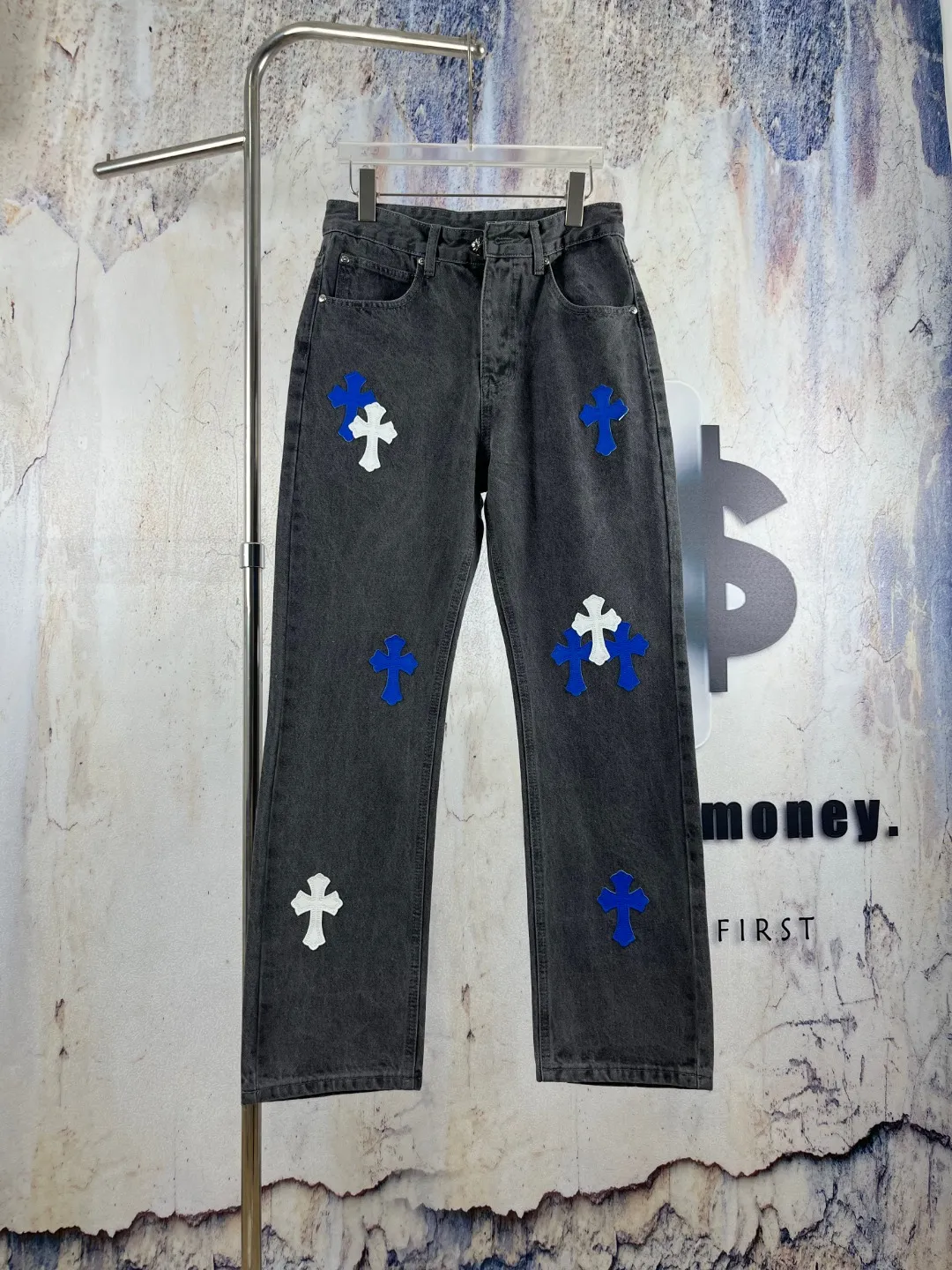 KL 🔘 𝐂𝐡𝐫𝐨𝐦𝐞 𝐇𝐞𝐚𝐫𝐭 CH Come Hearts 2026 ， ，Classic ， ， Same Style Versatile 。 ， 、 ， ； Versatile ， 、 ， ， 。 ， ， ，Breathable ， 。 Retro ， ， 。 ： 、 、Authentic ，Quality 。 、 ， ， Hot Sale， ！ Size：S M L XL（28.30.32.34） ：Black